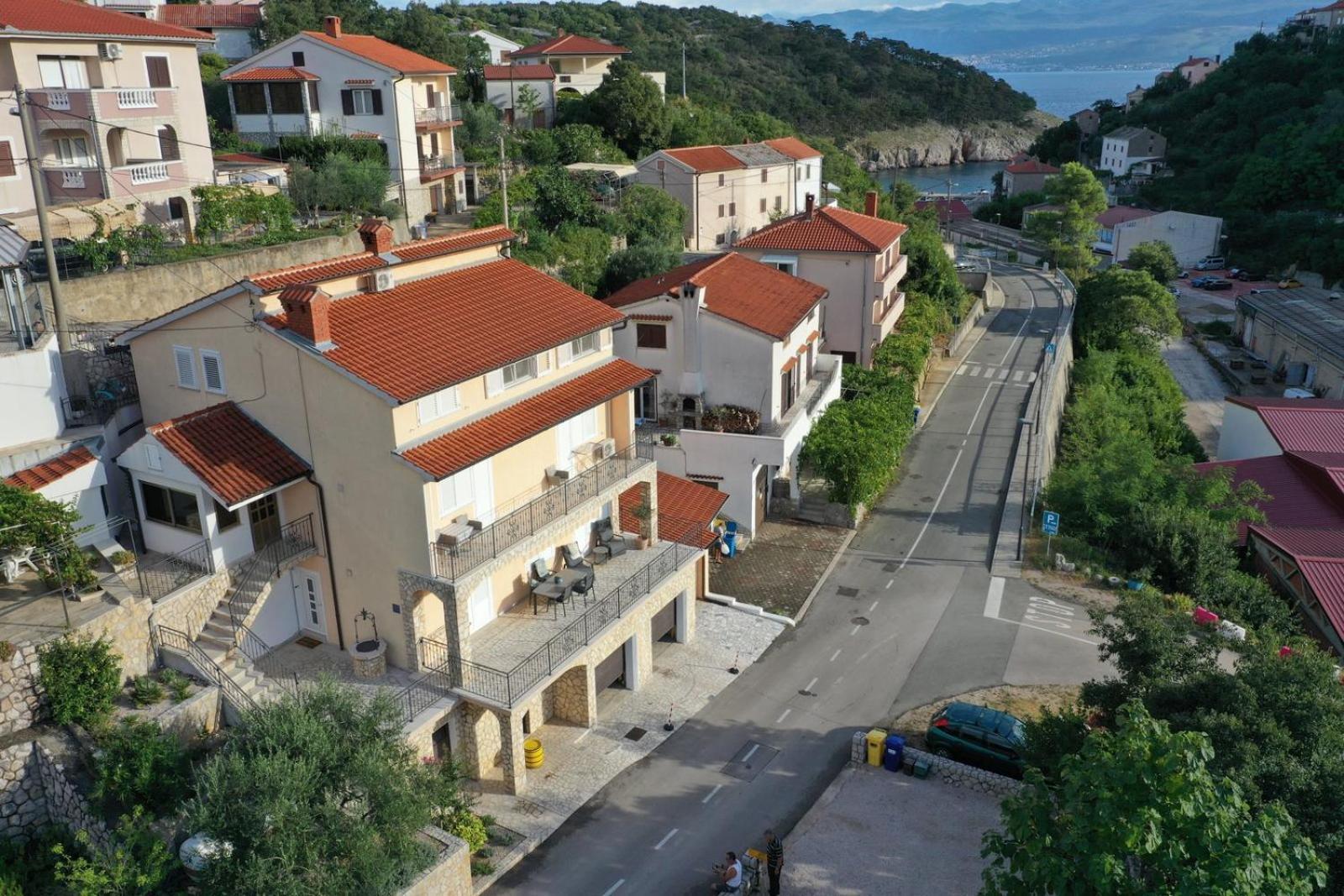 ורבניק Apartman Marina מראה חיצוני תמונה